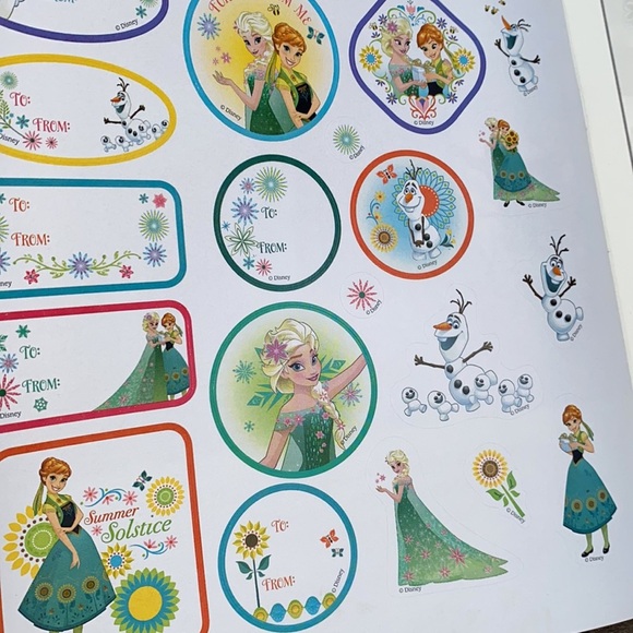 Disney Frozen Fever book with 30 stickers - Picture 7 of 7